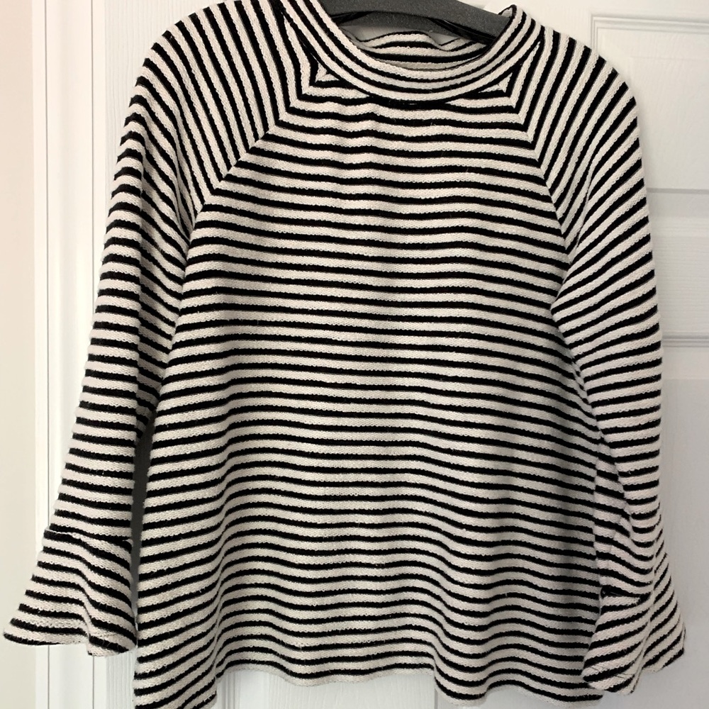 Mock neck sweater with flare sleeves